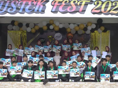 Foto Bersama Walas 9-2 (Pelepasan Kelas 9 2025)